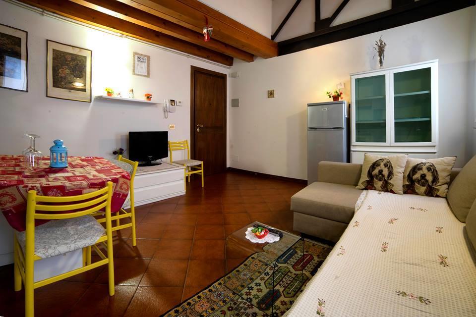 Holiday Treviso Suite Lombardi Экстерьер фото