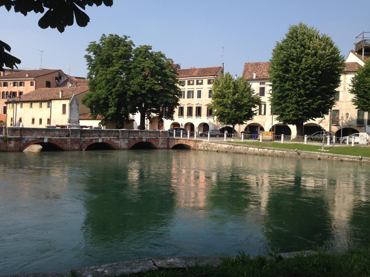 Holiday Treviso Suite Lombardi Экстерьер фото